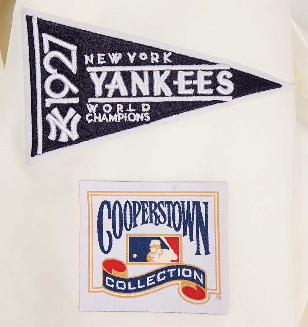 MLB NEW YORK YANKEES RETRO CLASSIC WOMEN'S RIB SATIN JACKET (EGGSHELL/ MIDNIGHT NAVY) - Image 8