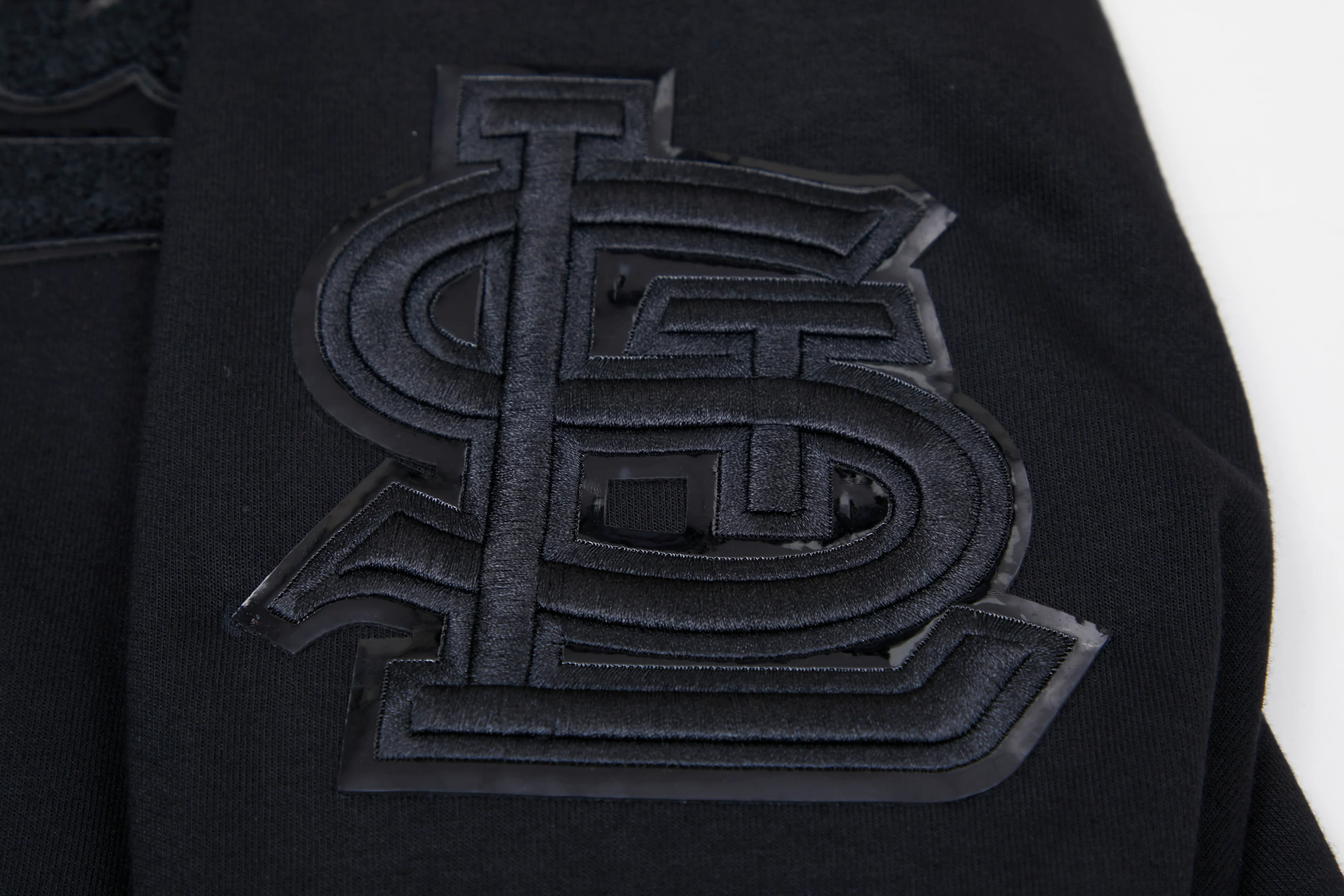 MLB ST. LOUIS CARDINALS TRIPLE BLACK MEN'S PULLOVER HOODIE (TRIPLE BLACK) - Image 9