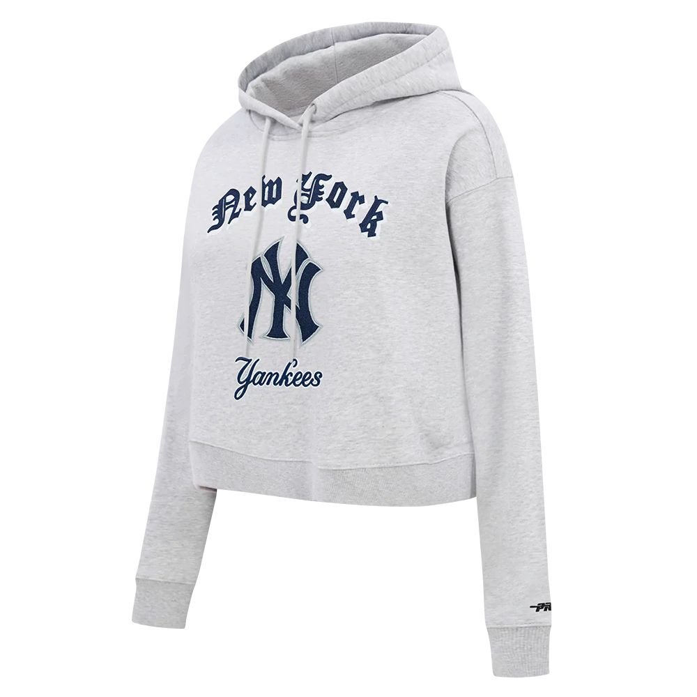 MLB NEW YORK YANKEES OLD ENGLISH WOMEN'S FLEECE CROPPED PULLOVER HOODIE (HEATHER GREY) - Image 2